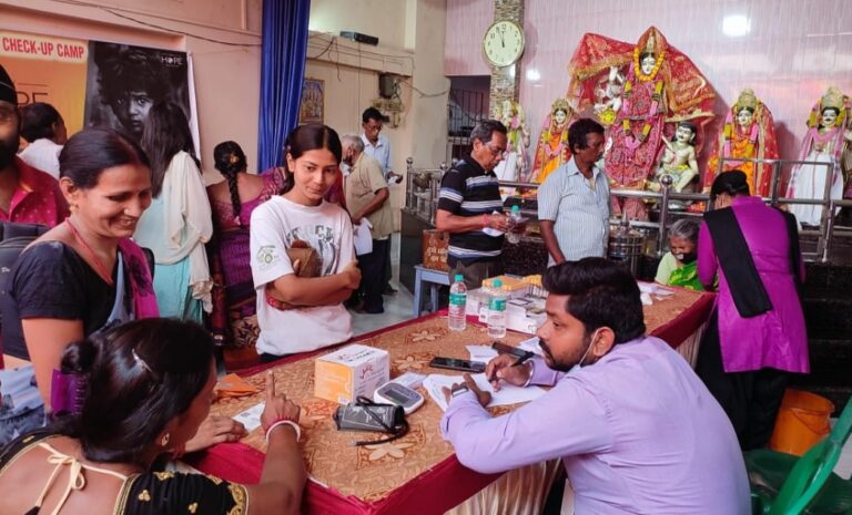 भगवानपुर सेवा समिति दुर्गा मंदिर व न्यू होप चैरिटेबल ट्रस्ट की ओर से स्वास्थय परीक्षण शिविर आयोजित